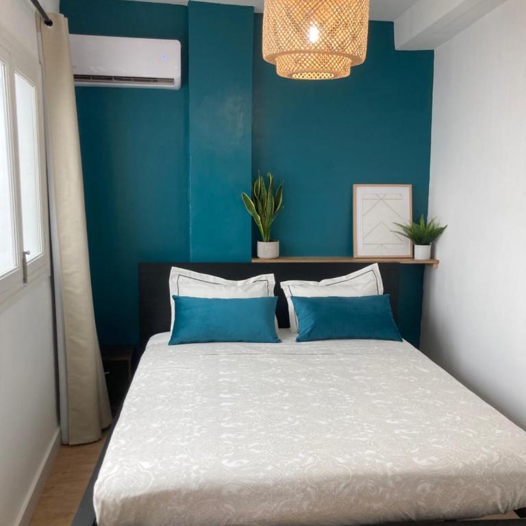 Castle View Apartments - One-Bedroom Apartment - 8
