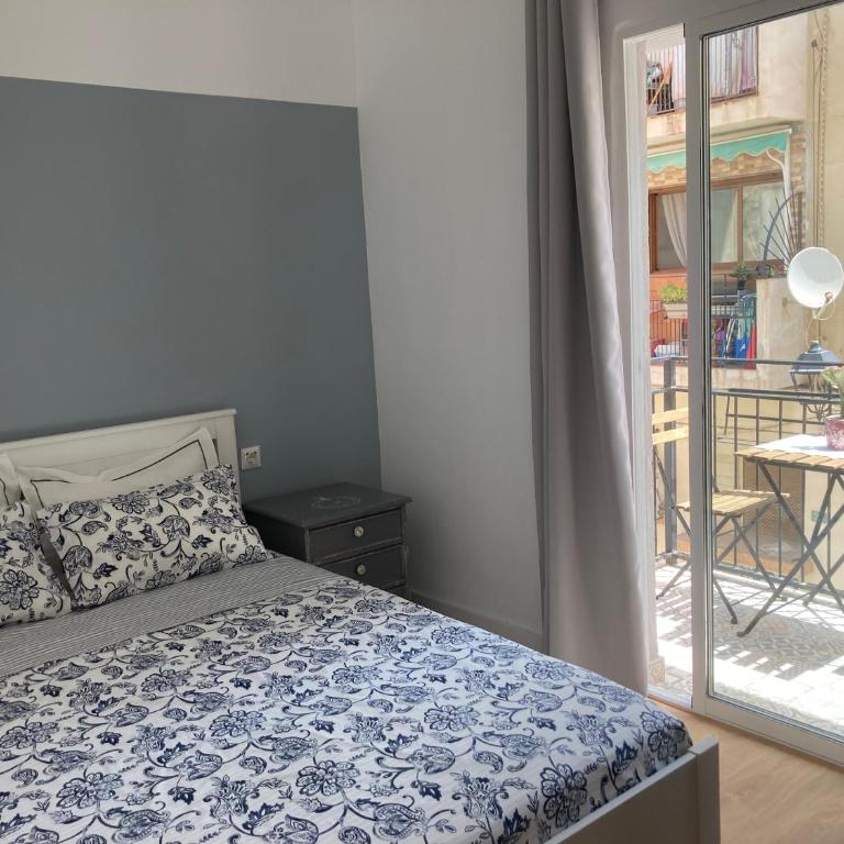 Castle View Apartments - Studio with Balcony - 8