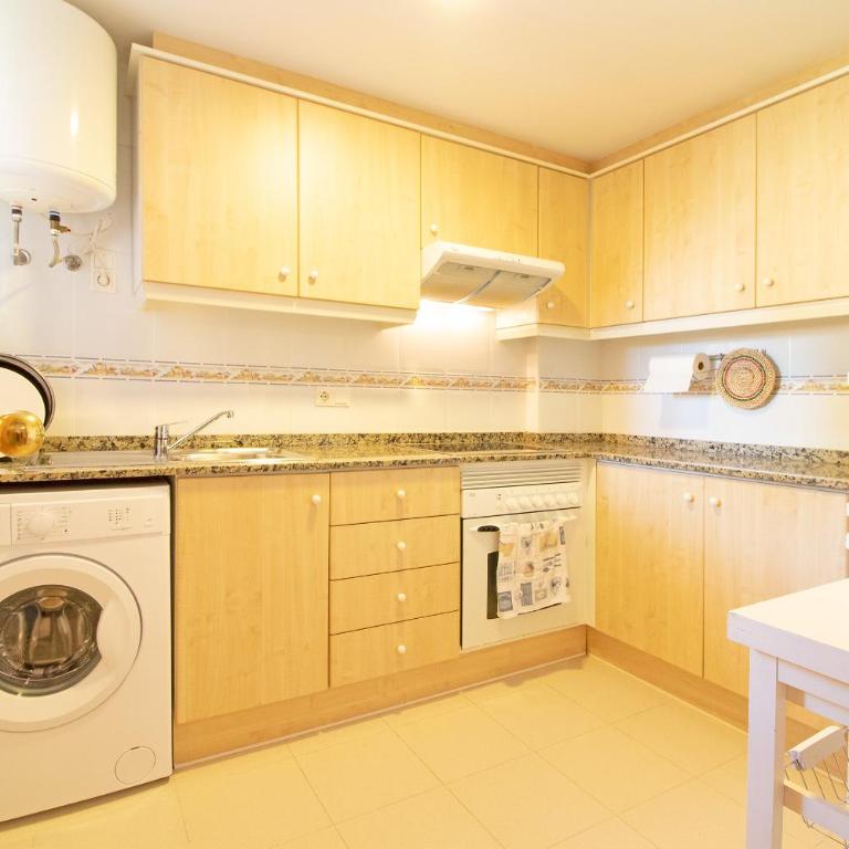 Global Vacacional, Practico apartamento con piscina en Residencial Brezo Canet - Apartment - 10