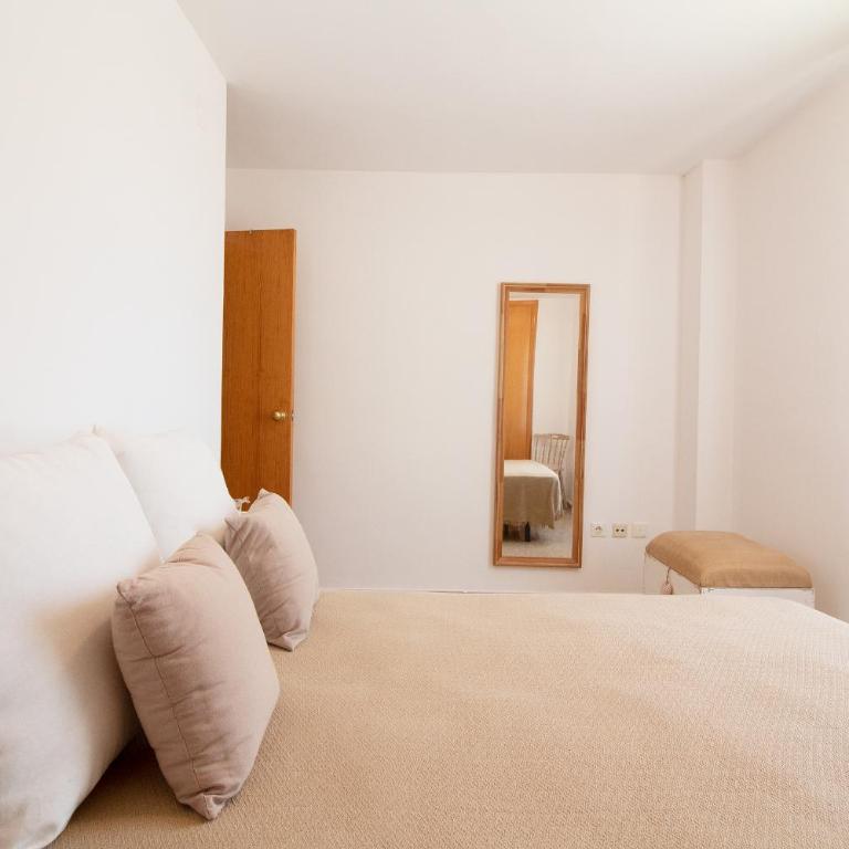 Global Vacacional, Practico apartamento con piscina en Residencial Brezo Canet - Apartment - 6