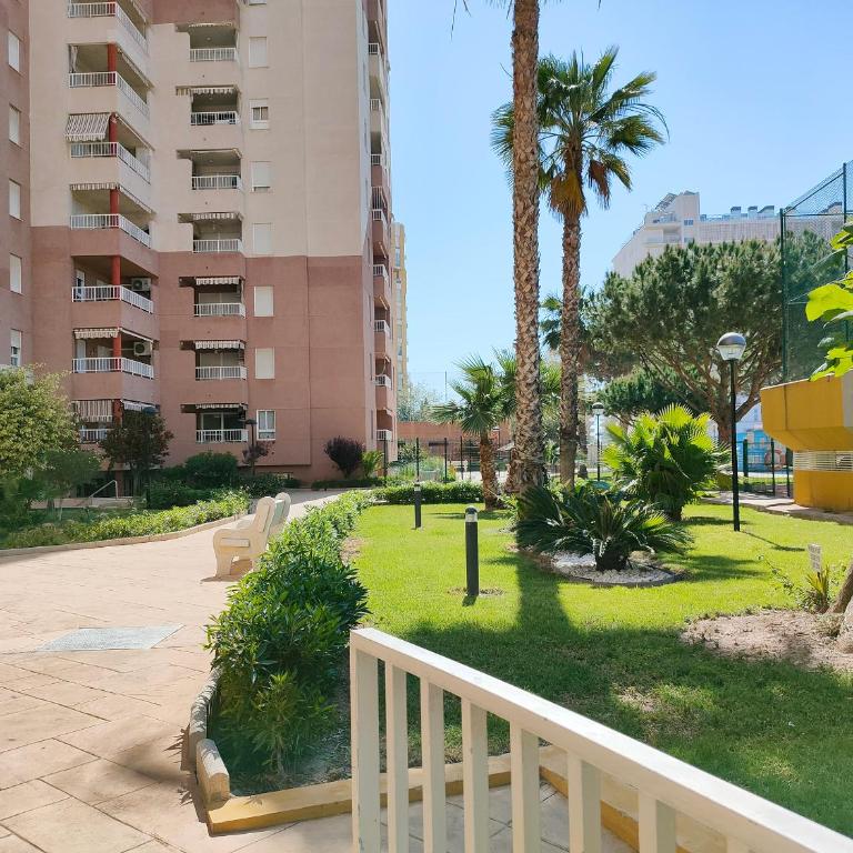 Global Vacacional, Practico apartamento con piscina en Residencial Brezo Canet - Apartment - 39