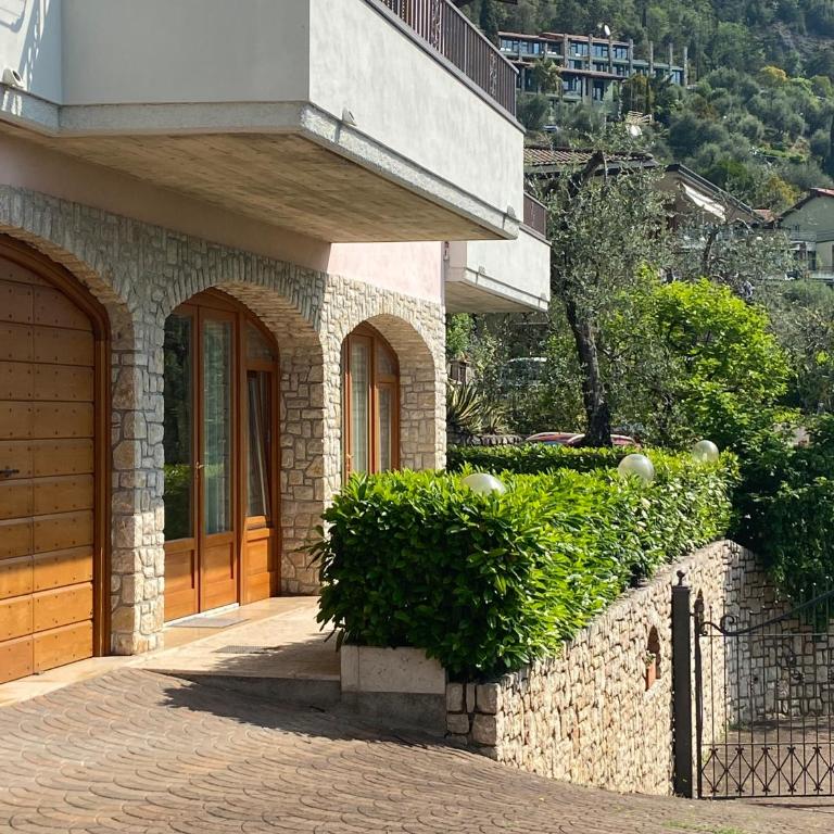 Villa Gianna Terrazza - Appartamento con 2 Camere da Letto - 1