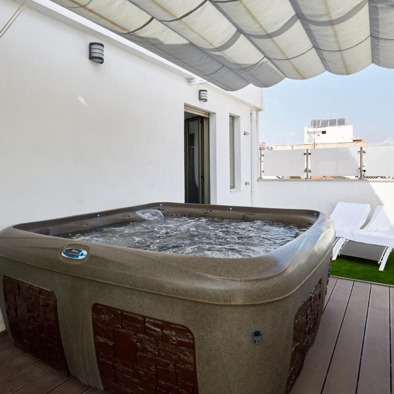 Apart-hotel Happy Life - Apartment with Terrace - 6