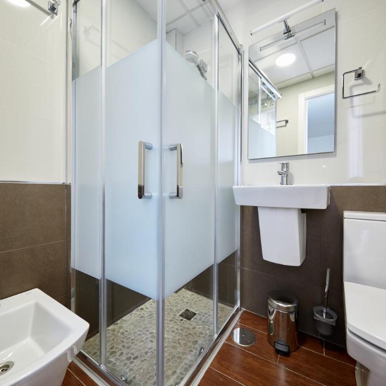 Apart-hotel Happy Life - Apartment with Terrace - 5