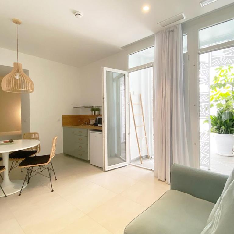Alzocaire Hostal Boutique - Habitación Familiar - 7