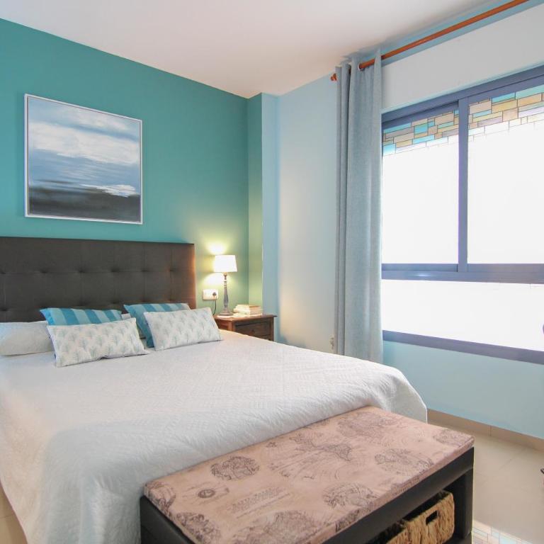 Apartamento céntrico en playa Arenal - MIRAIFACH - Apartamento de 3 dormitorios - 2