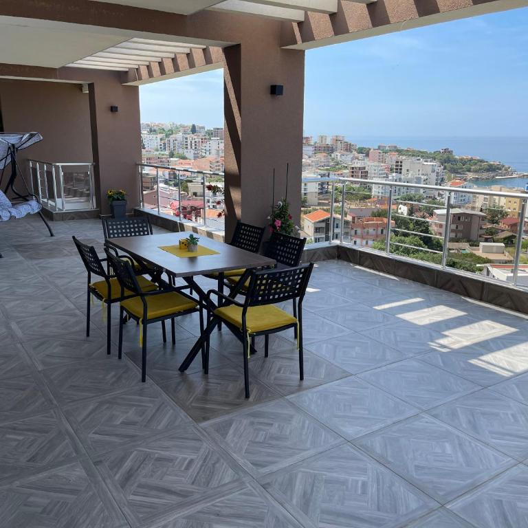 M Apartments - Three-Bedroom Suite - 6