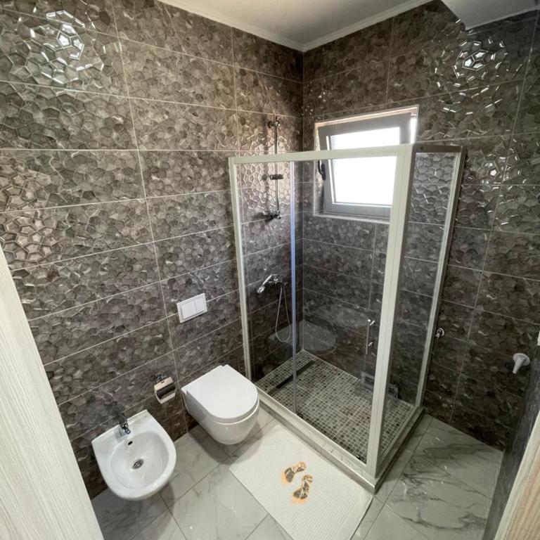 M Apartments - Three-Bedroom Suite - 3