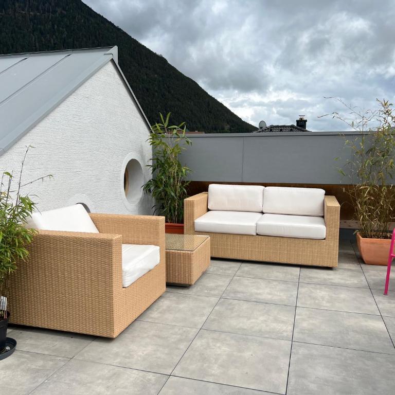 Modern Alpine Penthouse with Lake View - Ferienhaus - 52