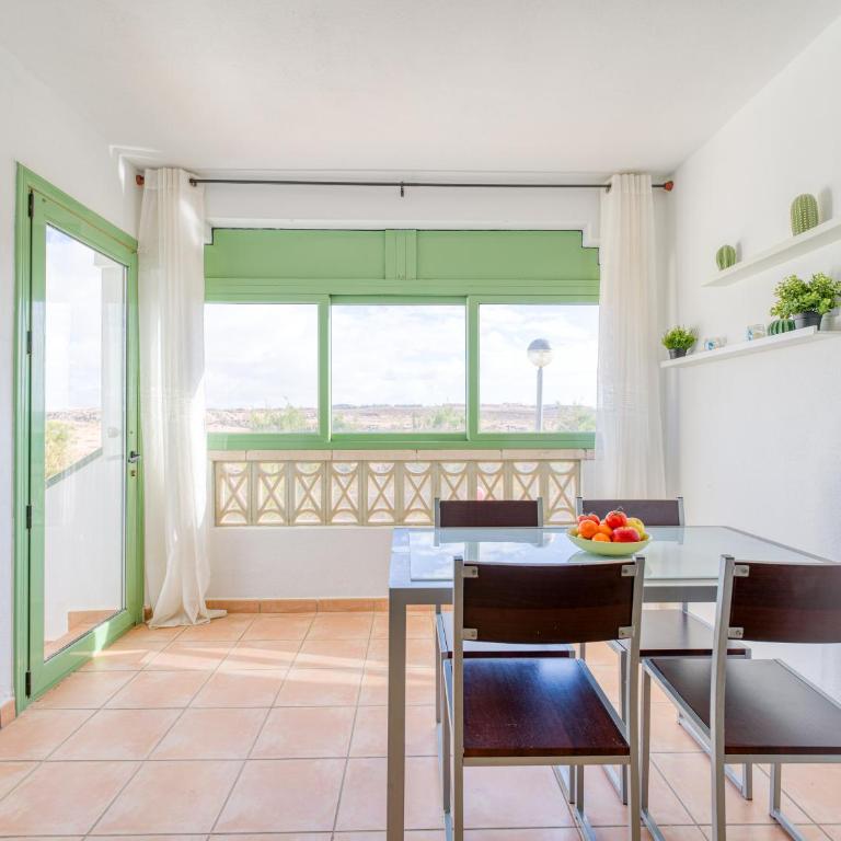 HomeForGuest Apartamento con Piscina en Caleta de Fuste - Apartment - 17
