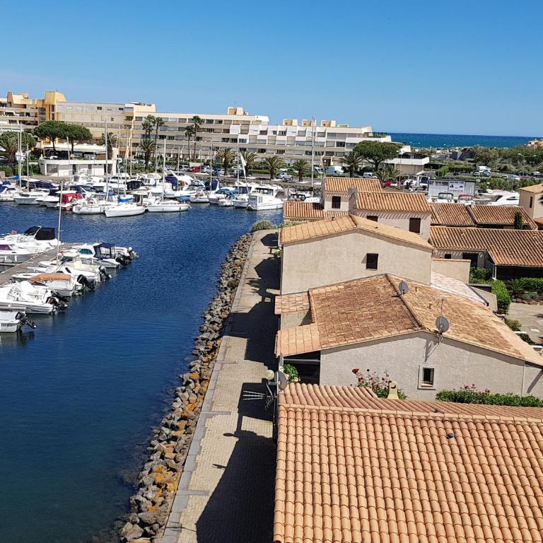 Studio Vue mer panoramique, piscine Port Vénus village naturiste - Apartment mit 1 Schlafzimmer - 12
