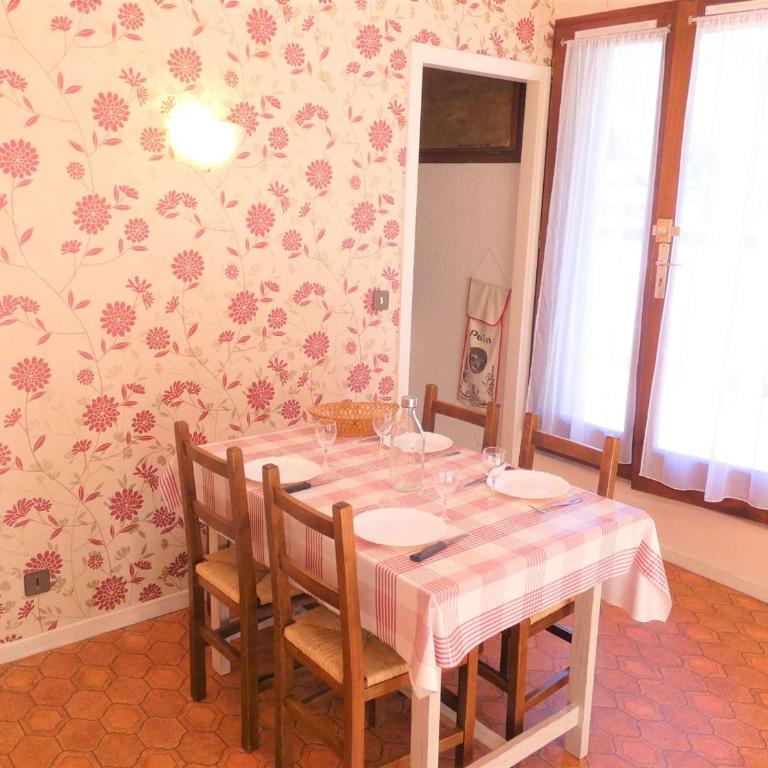 Charmant T2 avec Balcon et Garage - 6 couchages à Saint-Lary-Soulan - FR-1-457-149 - Apartment (6 Erwachsene) - 6