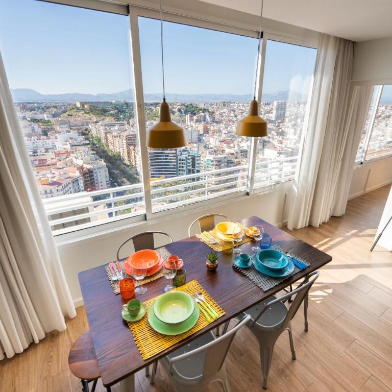 Charming Downtown skyscrapper - Apartment - 5