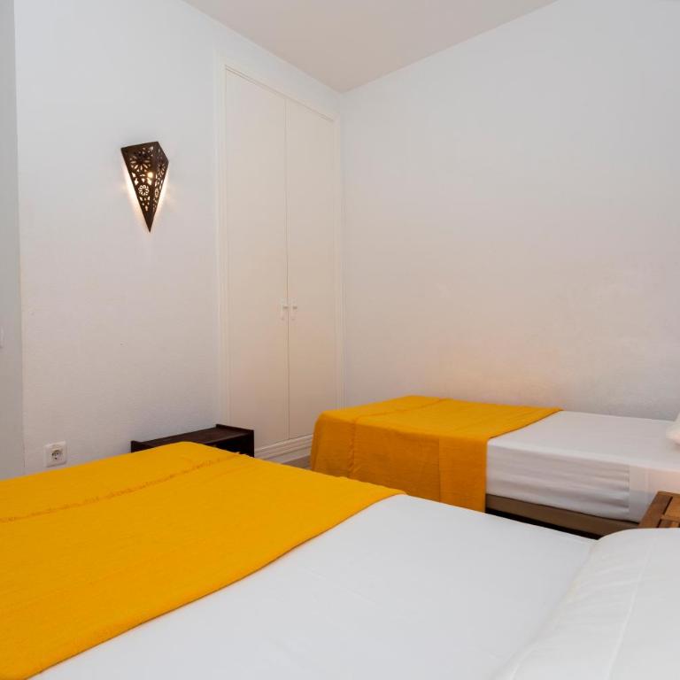 Las Dunas, bajo, 2 dormitorios, 25m del mar, by Bookindenia - Apartamento de 2 dormitorios - 19