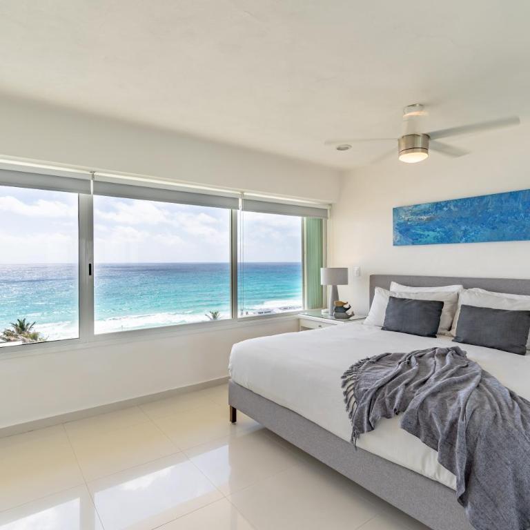 Beachfront Three-Story Coastal Penthouse, 3BR-3BA - Penthouse Apartment - 16