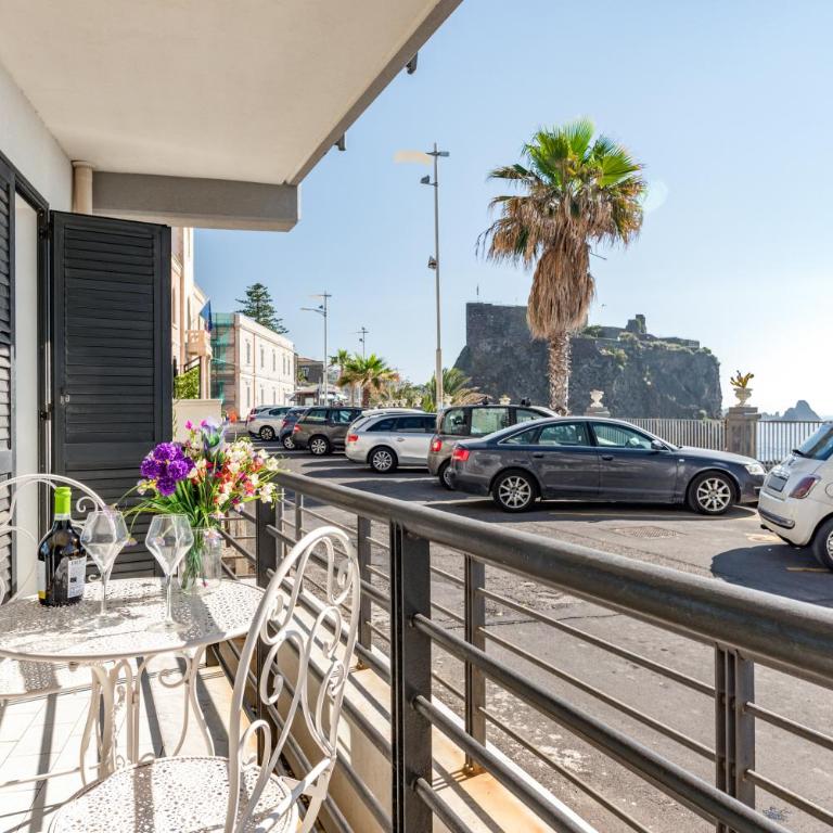 GuestHost - Castello Normanno Modern Sea View Apartment - Appartement 1 Chambre - 4