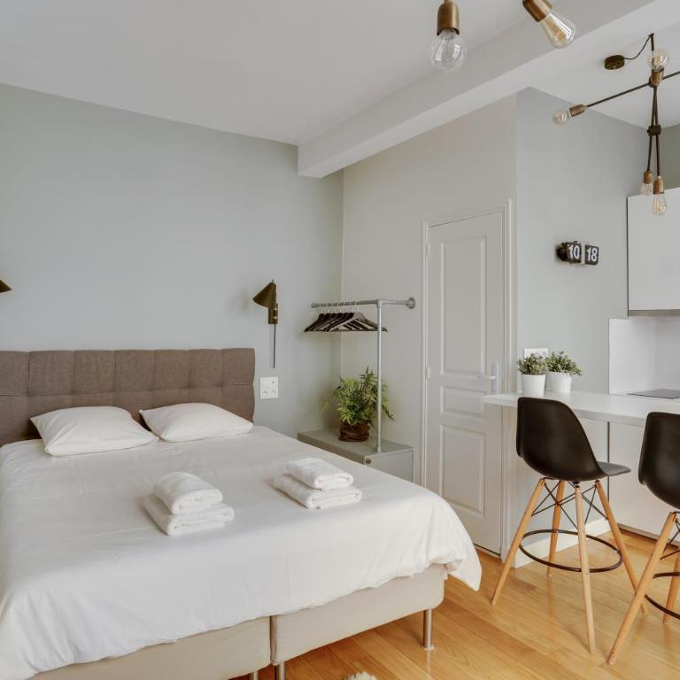 Charmant studio au coeur de Paris pour 2 personnes by Weekome - Appartement 1 Chambre - 2