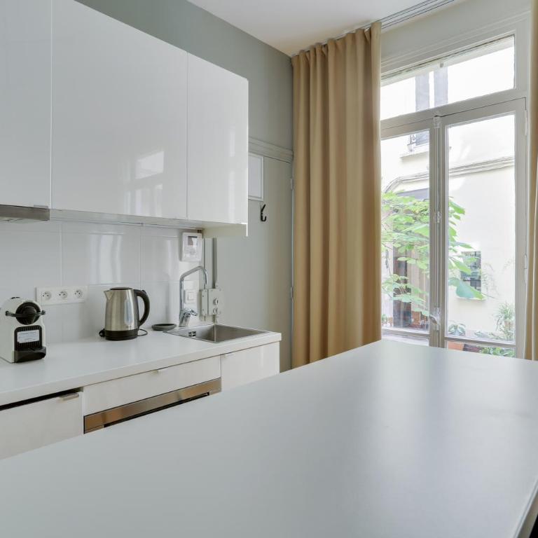 Charmant studio au coeur de Paris pour 2 personnes by Weekome - Appartement 1 Chambre - 6