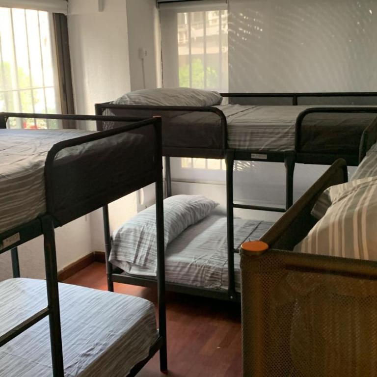 Hostal Madrid Paradise - Bed in 6-Bed Mixed Dormitory Room - 3