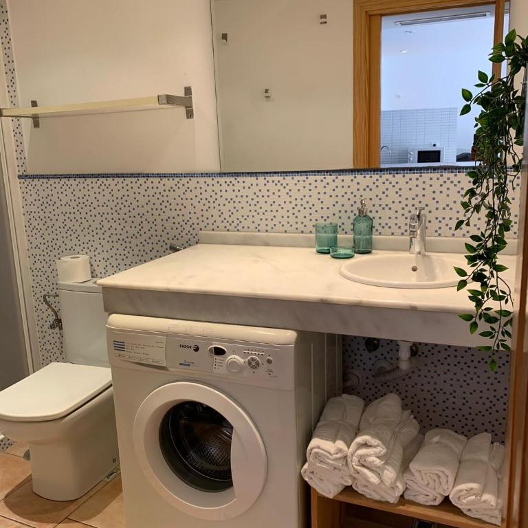 Piso en 2º línea de playa Los Boliches - Apartamento de 2 dormitorios - 4