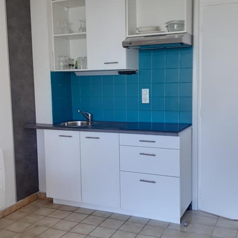 L HACIENDA - appartement 4 à 5 personnes proche plage et port - Parking - Studio - 3