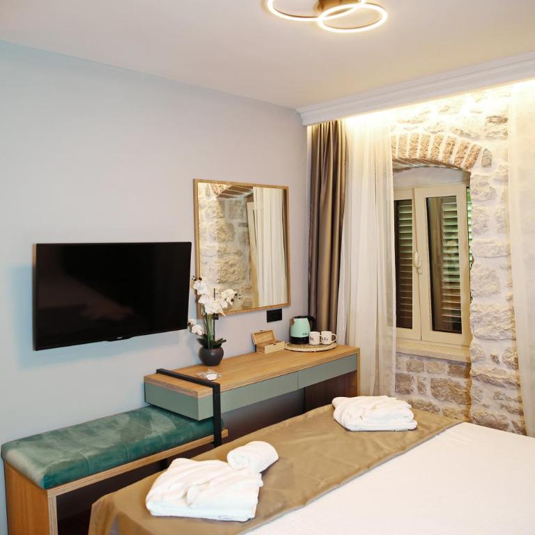 Villa Marius - Deluks Dvokrevetna Soba sa Bračnim Krevetom i Kadom - 5