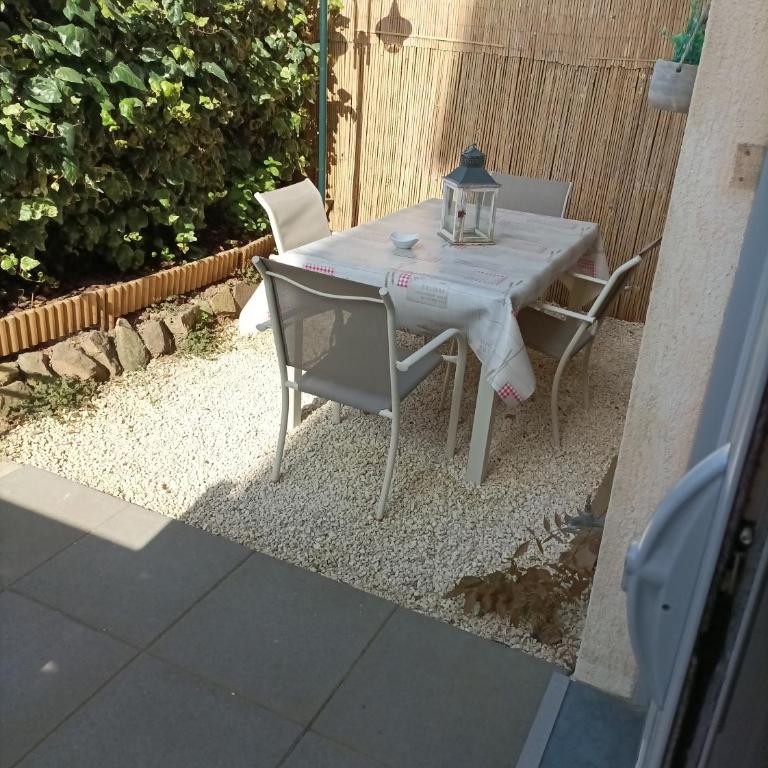 Escapade Cocooning résidence avec piscine Rez de jardin Fibre Orange - Appartamento con 1 Camera da Letto - 15
