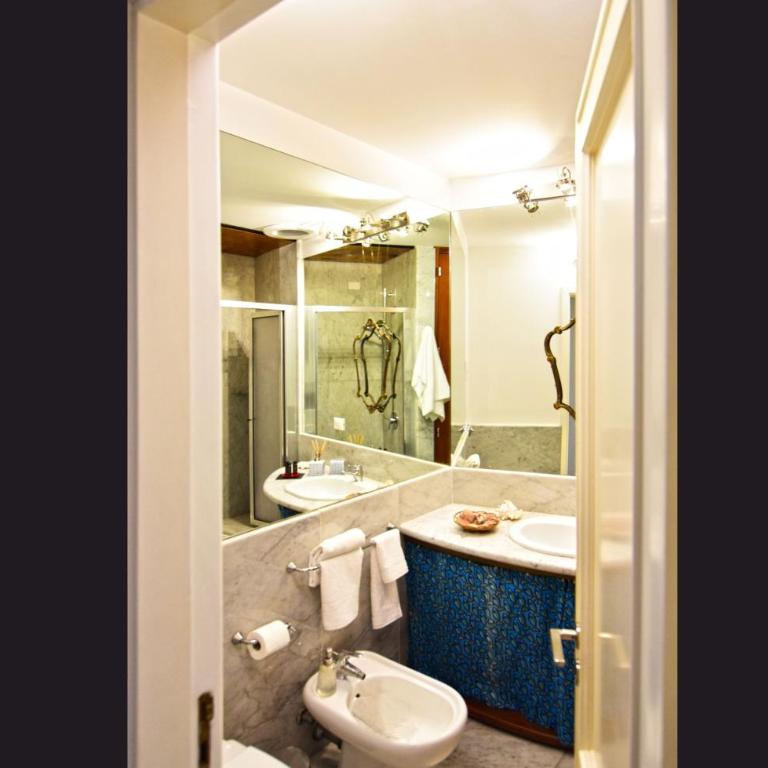 Casa Santa Sofia - Three-Bedroom Apartment - 47