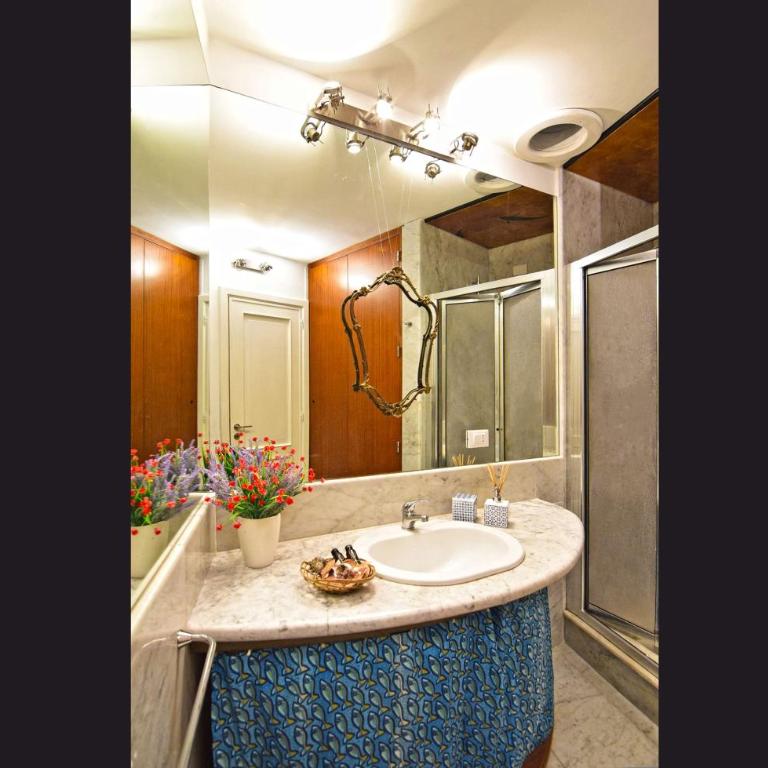 Casa Santa Sofia - Three-Bedroom Apartment - 12