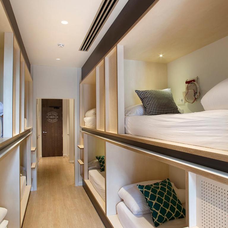 TOC Hostel Barcelona - Bed in 6-Bed Mixed Dormitory Room - 6