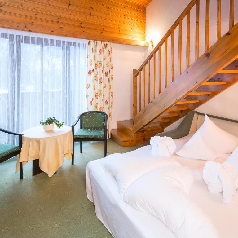 Hotel Neue Burg - Junior Suite - 4