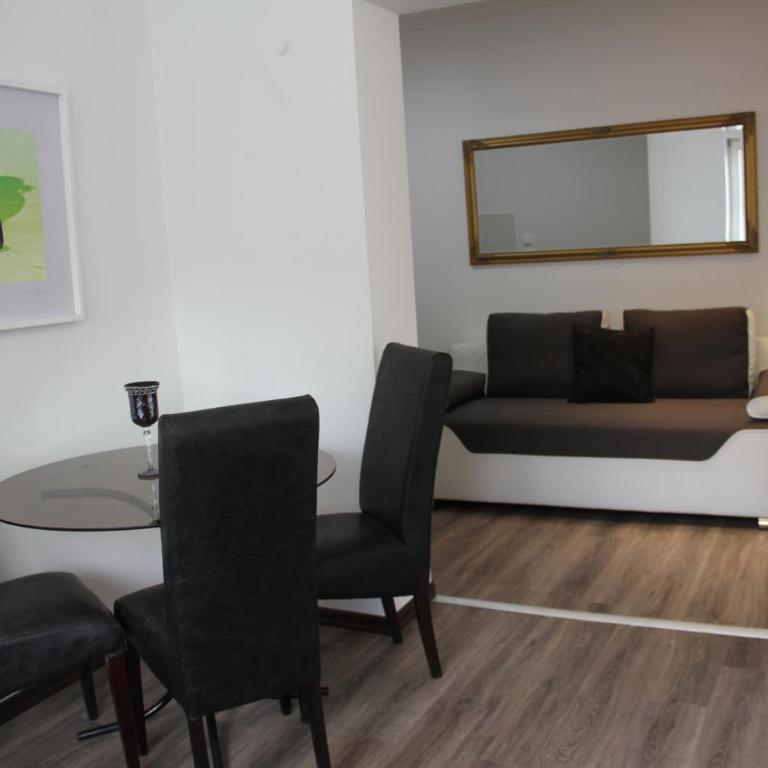 Apartments Town Center - Two-Bedroom Apartment - 8