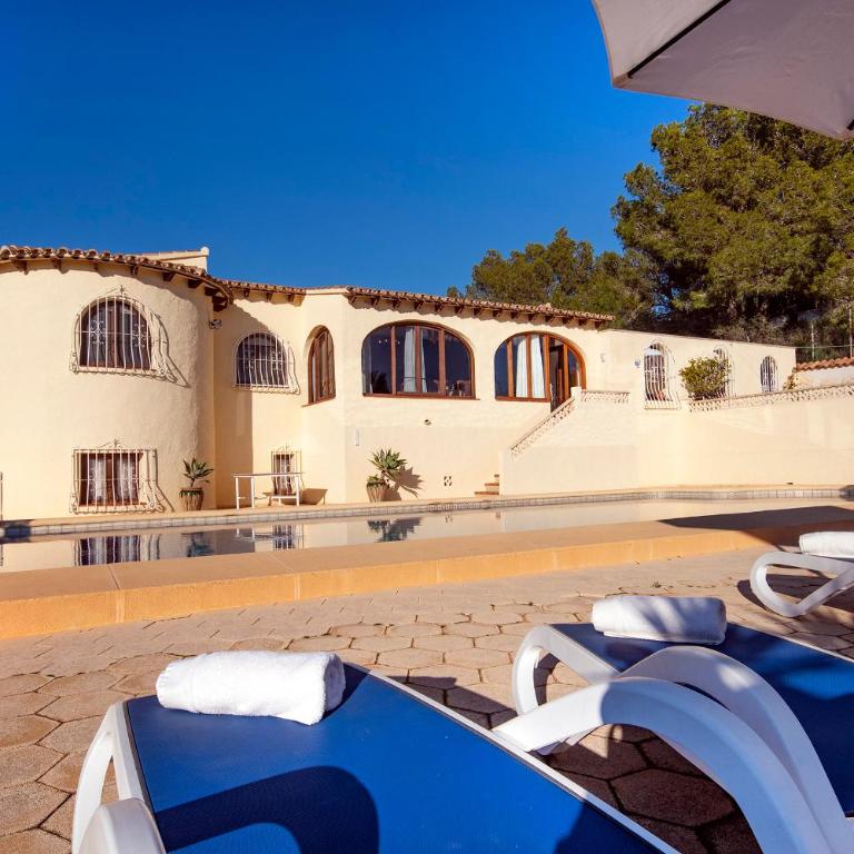 Villa Heno, Beautiful detached villa with large private pool - by Holiday Rentals Villamar - Villa con piscina privada - 48