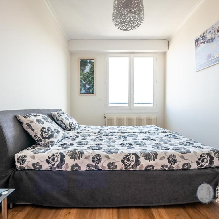 Appartement moderne 80m² avec wifi, lave-vaisselle, balcon et vue mer - FR-1-197-539 - Appartement - 11