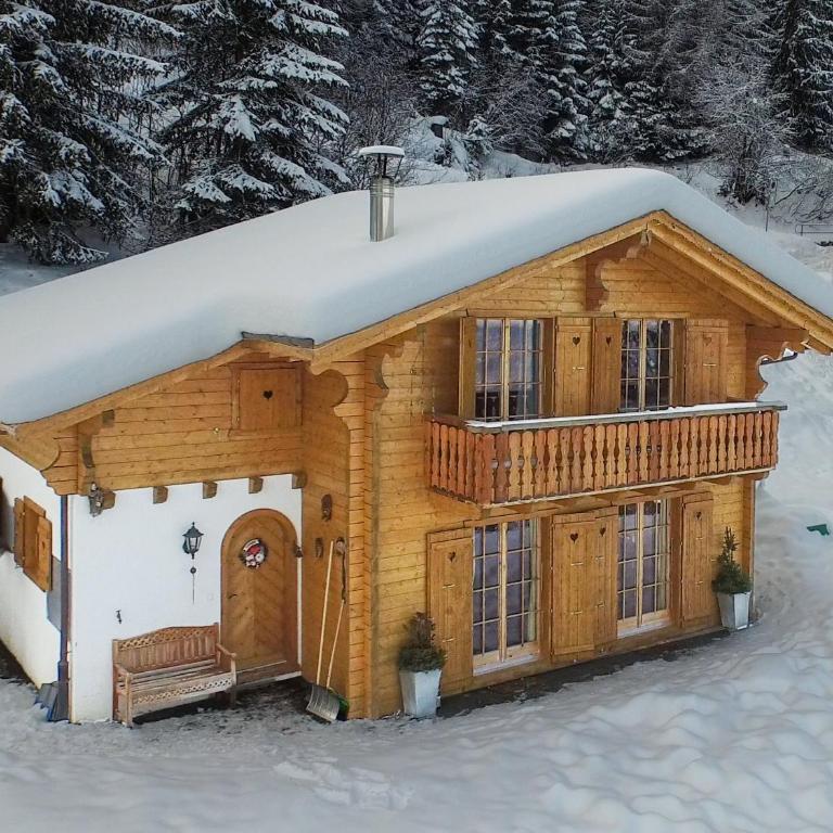 Chalet Mont Rose - Superior Chalet - 1