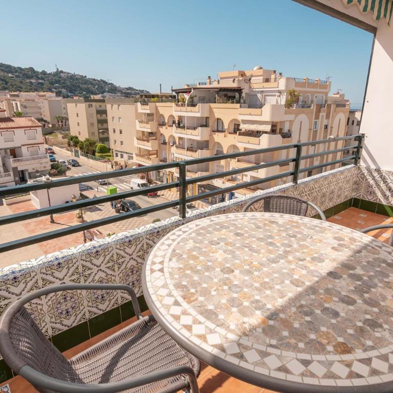 Apartamento Plaza Mar - Three-Bedroom Apartment - 13