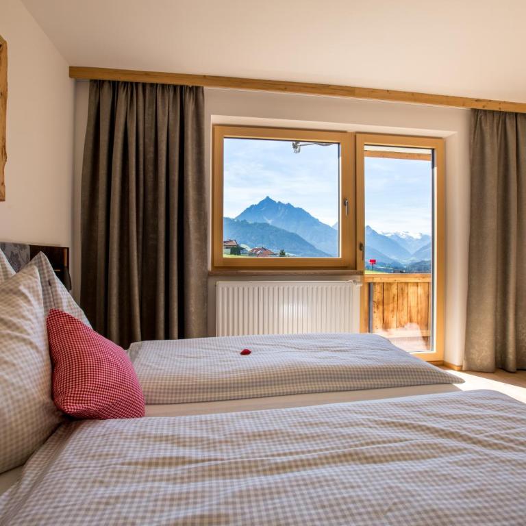 Apartment Wiesenhof - NATUR & WEITBLICK über Innsbruck - Ladestation für Elektroautos - Deluxe Apartment - 4