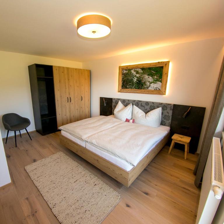 Apartment Wiesenhof - NATUR & WEITBLICK über Innsbruck - Ladestation für Elektroautos - Deluxe Apartment - 8