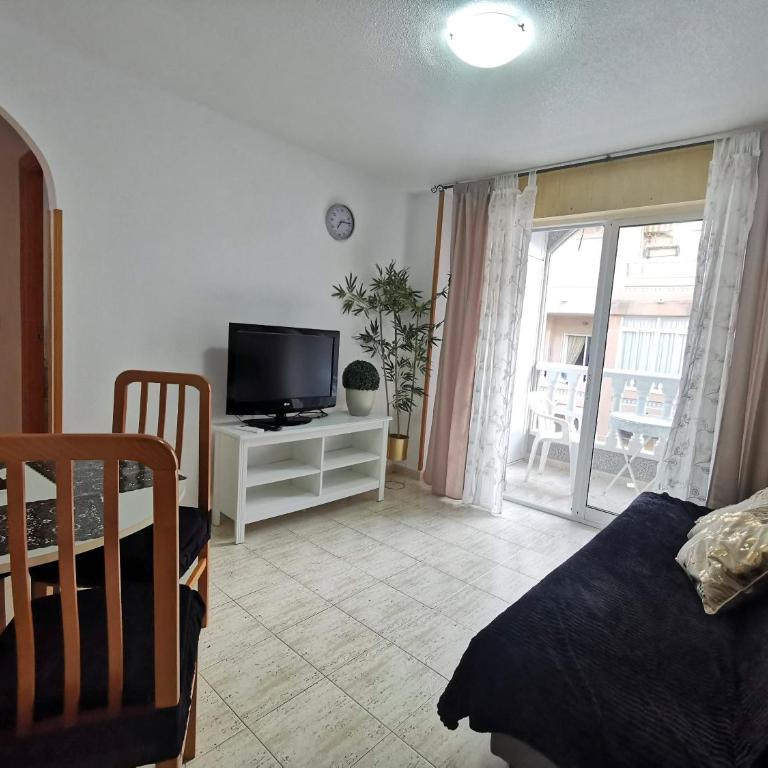 Apartamento Soleado - Two-Bedroom Apartment - 22