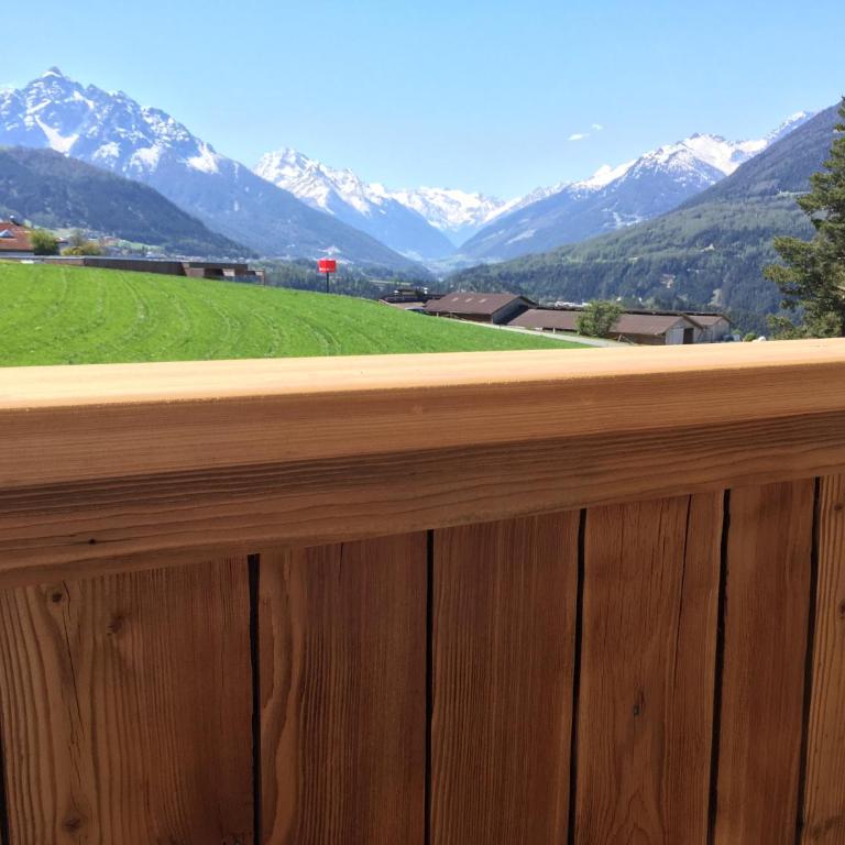 Apartment Wiesenhof - NATUR & WEITBLICK über Innsbruck - Ladestation für Elektroautos - Deluxe Apartment - 18