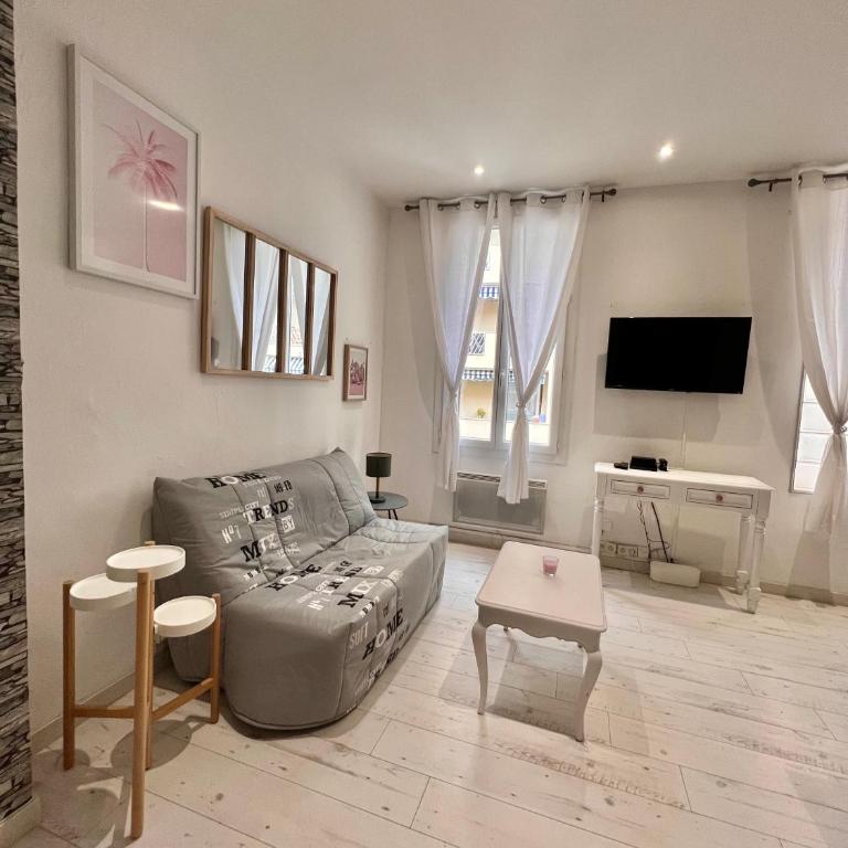 Grand studio climatisé à 3min des plages de Juan les pins - Studio avec Canapé-Lit - 3