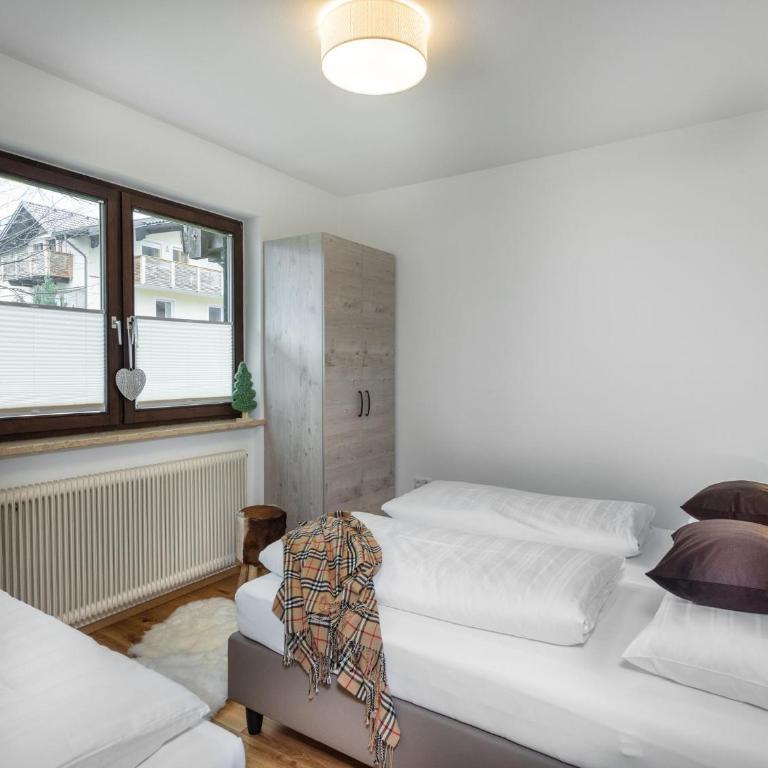 Ladinger, Landhaus - Apartment mit 2 Schlafzimmern und Dusche - 4
