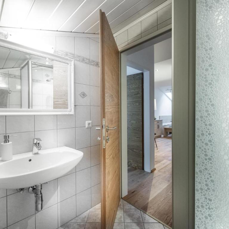 Ladinger, Landhaus - Apartment mit 3 Schlafzimmern - 11