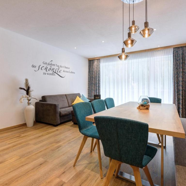 Lerch Suites - Deluxe Apartment mit Balkon - 18