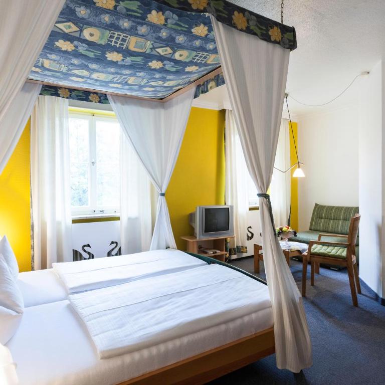 Schlossrestaurant Neuschwanstein - Doppelzimmer mit Bad - 1
