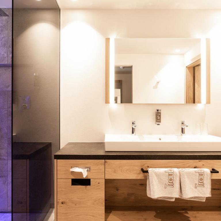 Aktiv- und Wellnesshotel Traube- Post - Suite - 8