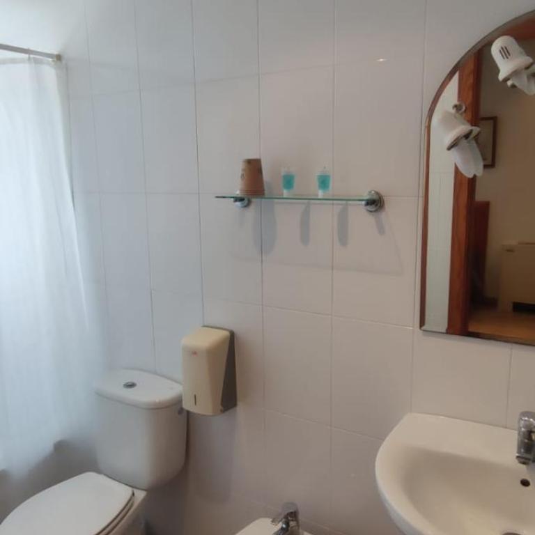 Hostal Restaurant Paca - Habitación Doble con baño privado - 2