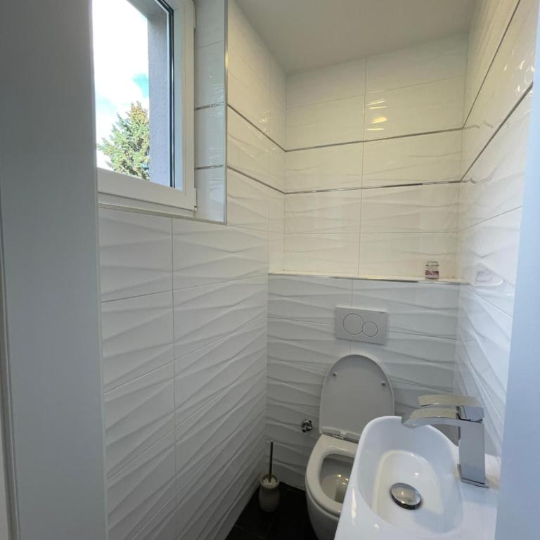 Schöne Gartenwohnung mit Carport und Terrasse! - Apartment mit 2 Schlafzimmern - 15