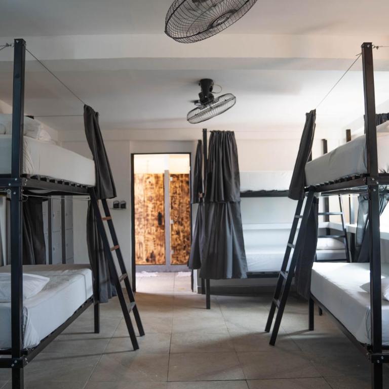 Hostel Oryx Tulum - Cama en habitación compartida mixta de 10 camas - 1