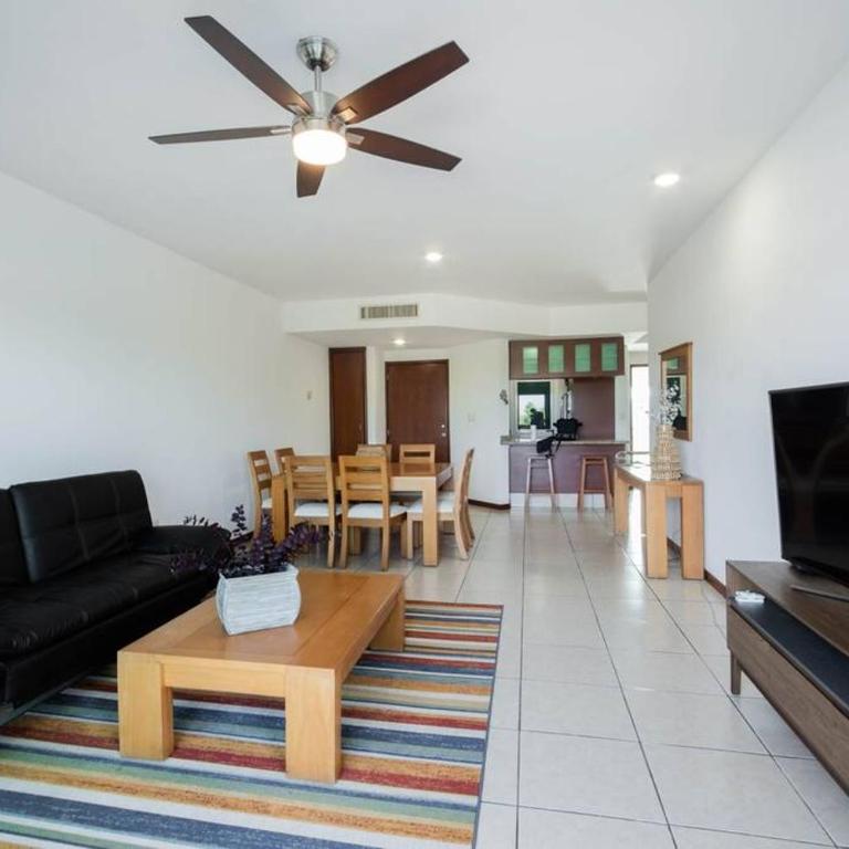 Exclusivo departamento en la zona dorada - Two-Bedroom Apartment - 2